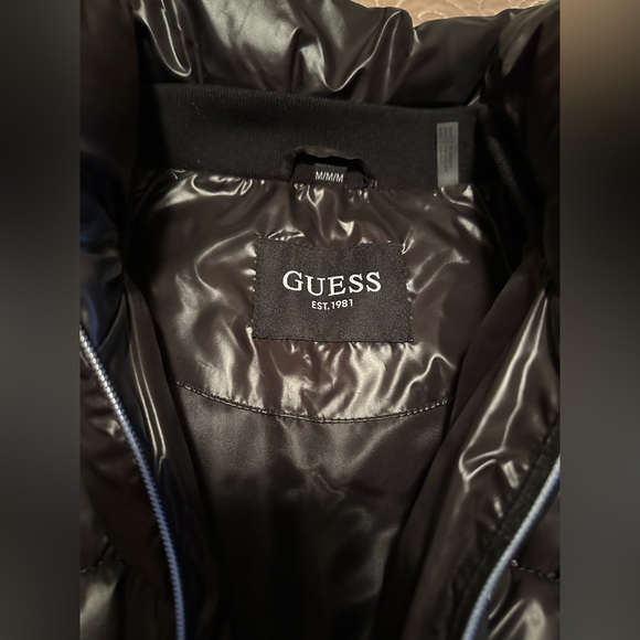 NWOT Women’s Black Puffer Jacket - Medium - Picture 10 of 11